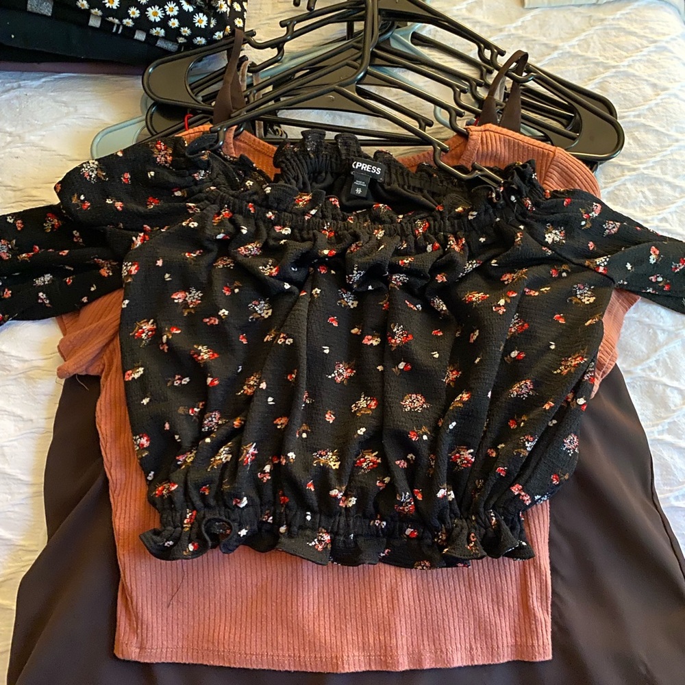 EXPRESS floral crop top